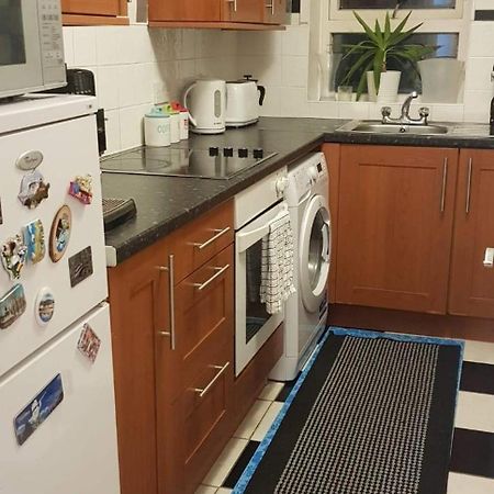 Glasgow Lovely Apartment D&N Екстериор снимка