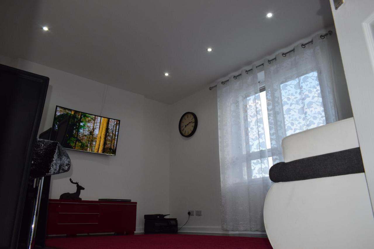 Glasgow Lovely Apartment D&N Екстериор снимка